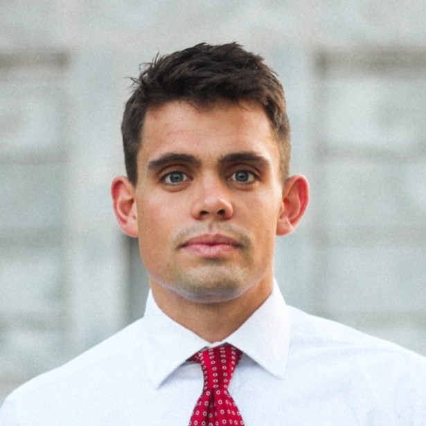 Warren Babb headshot